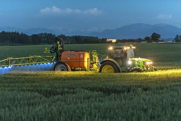 Pflanzenschutz bei Nacht: Experte verrät, wann das für Landwirte lohnt